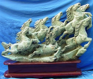 Picture of LARGE JADE HORSES MOUNTAIN (E11)