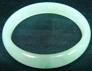 Picture of Large hard jade bracelet (JP60)