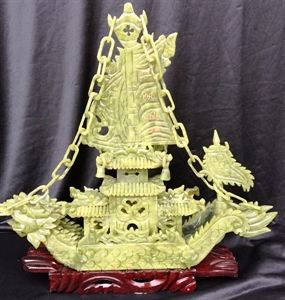 Picture of REAL 16" GREEN JADE DRAGON BOAT (BJ38C)