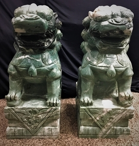 Picture of Pair of 24" Green Jade Foodogs (HJ022)